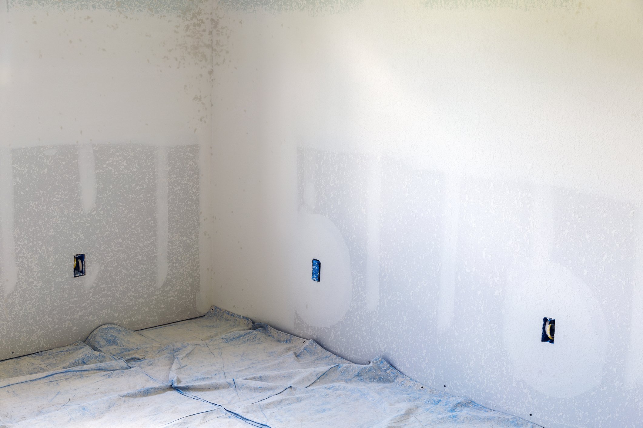 Sanding sheetrock 2024 without dust